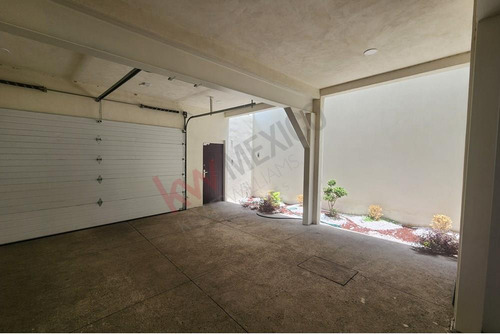 Venta De Edificio En Zona Céntrica De Querétaro, Ideal Para Oficinas
