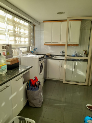 Imagen 12 de 17 de El Golf. 310m2, 3 Dorm Suite+1 Servicio+escritorio+ 2 Estac.