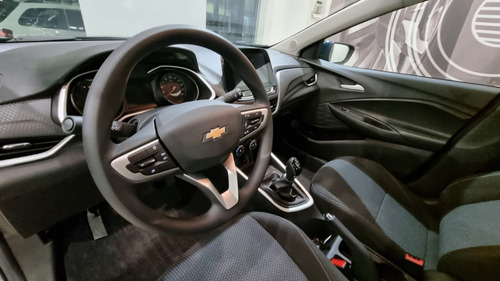 Imagen 19 de 19 de Chevrolet Onix Lt Tech Manual Ld #5