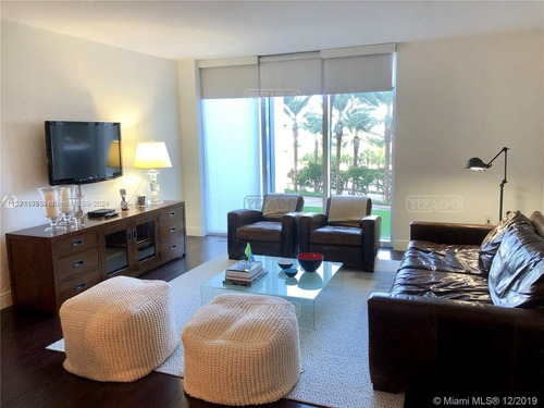 Departamento  En Venta En Bal Harbour, Miami, Florida