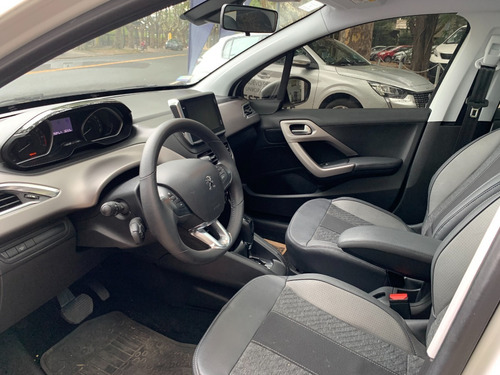 Peugeot 208 Feline Tiptronic