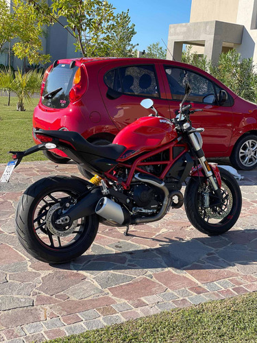 Ducati Monster 797