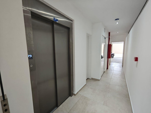 5 Entre 42 Y 43 La Plata -monoambiente Amoblado En Alquiler