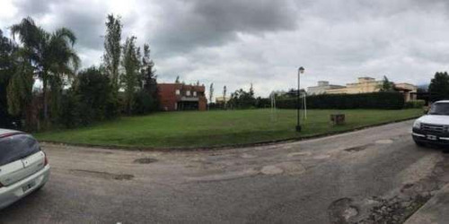 Imagen 5 de 7 de Lote | Yerba Buena
