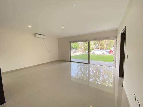 Departamento En Poblado Acapatzingo, Cuernavaca, Morelos Caen-490-de