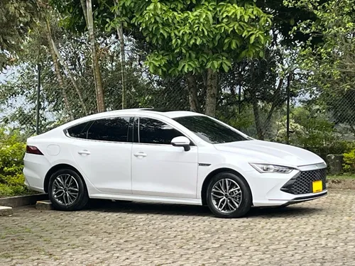 BYD Quin Plus 1.5 Dm-I