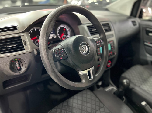 Imagem 17 de 20 de Volkswagen Fox 1.6 Msi Trendline 8v 2015