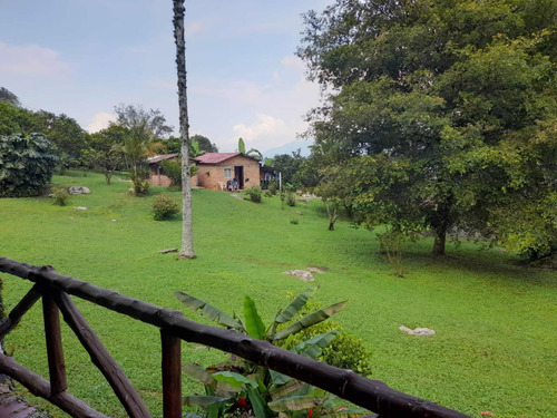 Vendo Finca De Recreo , Cerca A  Bogota