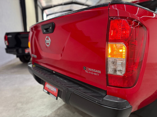 Nissan NP300 2.5 Doble Cabina S Aa Pack Seg Mt