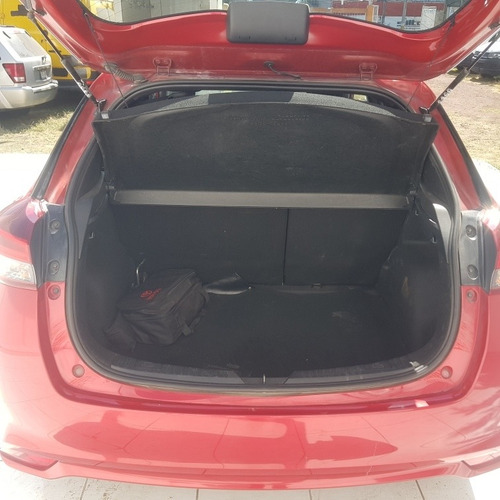 Imagen 15 de 15 de Toyota Yaris 2018 1.5 5p S Mt