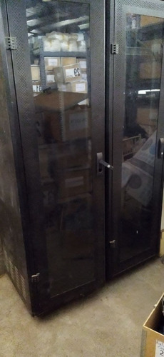 Imagen 4 de 6 de Rack Gabinete D Piso 42u Con Extractor Ruedas Llave