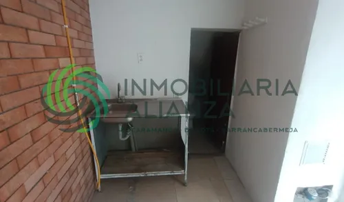 Local En Arriendo En Alfonso Lopez. Cod A16261