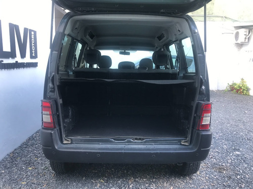 Peugeot Partner Patagonica Hdi 1.6 Vtc Año 2015 - Liv Motors