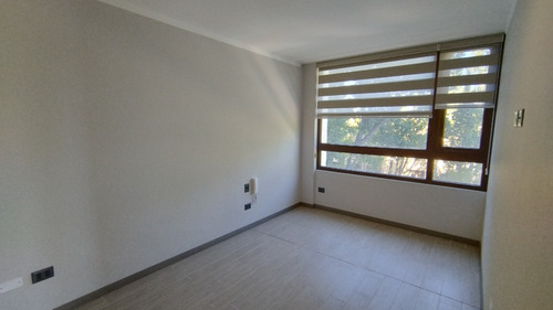 Se Arrienda Cómodo Y Seguro Depto. En Barrio Alameda