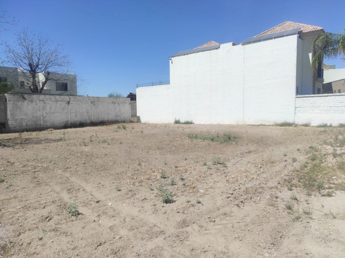 Se Vende Terreno Residencial En Virtudes Esq. Con Via De Santo Tomas, Las Trojes