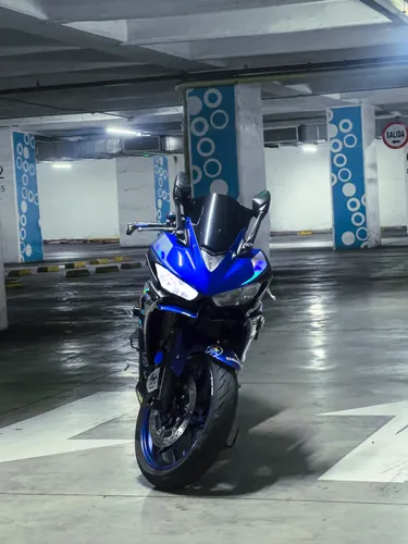 Yamaha R3