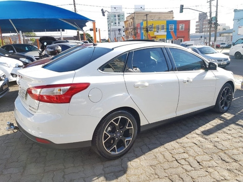 Focus Titanium Plus Com Teto Solar, Revisado.