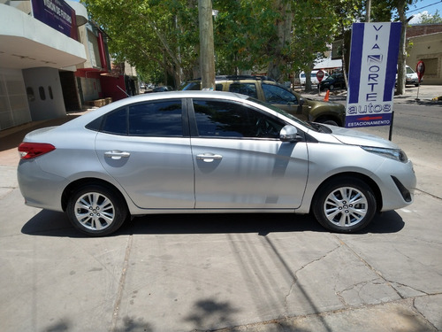Imagen 5 de 10 de Toyota Yaris Xls Pack Cv 2019