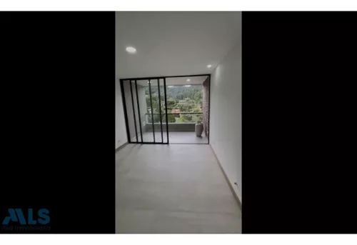 Tu Nuevo Hogar Te Espera: Moderno Y Listo Para Ti.(mls#249608)