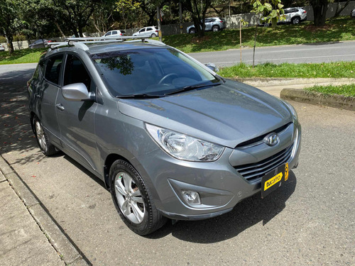 Hyundai TUCSON IX-35 2.0l 164 hp 4x4