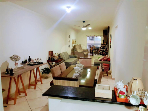 Imagem 21 de 30 de 03 Dormitórios, 01 Suíte, 01 Sala, 02 Vagas E Churrasqueira Na Cozinha. Praia Canto Do Forte, - Reo584155