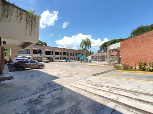 Local Estetico, Consultorio O Medico En Venta, La Victoria. Ljsa 24-5002