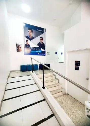 Alquiler Local Comercial En Edificio Torr Empresarial Siglo Xxi