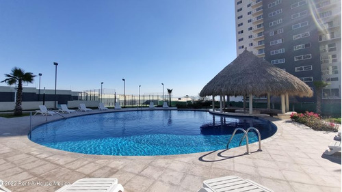 Departamento, Alberca+palapas+juegos Infantiles Querétaro