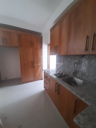 Apartamento Nuevo Con Elevador En Los Álamos, Santiago (jpa-219a3)