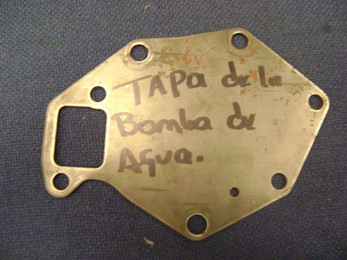 Tapa De La Bomba De Agua Del Motor 4bd1t- 6bd1t