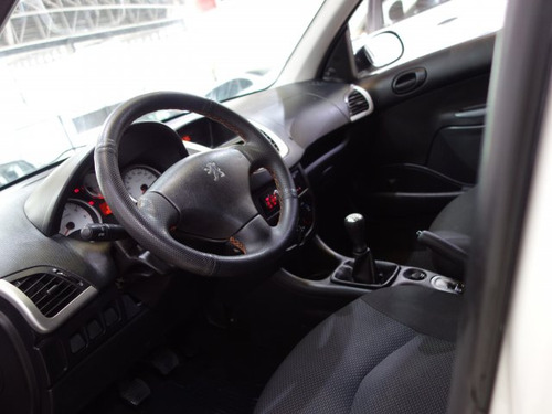 Peugeot 207 207 1.4 ACTIVE 8V FLEX 4P MANUAL