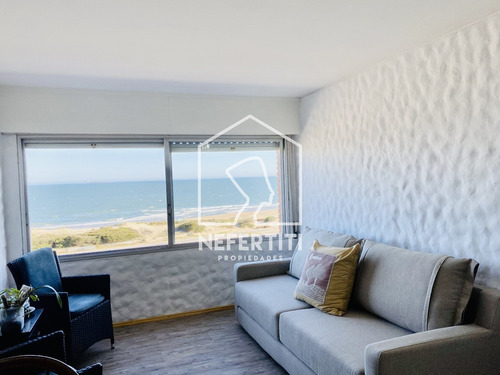 Venta Apartamento 1 Dormitorio Y Medio Frente Al Mar