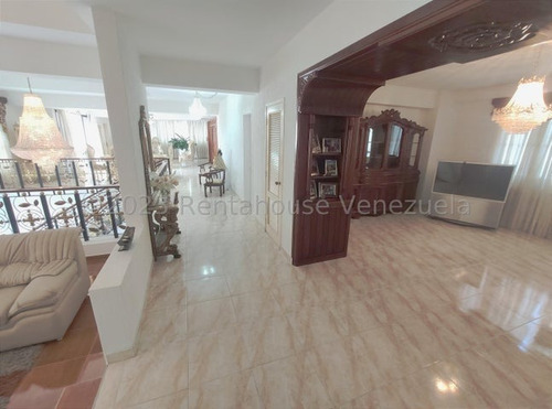 Imagen 6 de 30 de && Penthouse En Venta Al Este De Barquisimeto Lara Rah 23-23690 //invierta Seguro Con Rentahouse//
