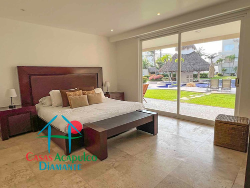 Cad Vidamar Residencial C1 D 101. Terraza Con Jacuzzi Y Salida Al Jardín
