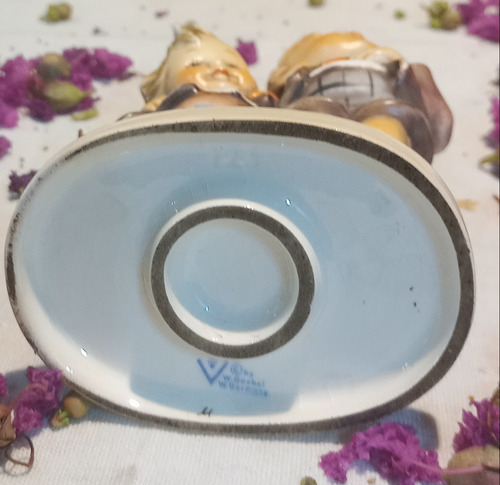 Antigua Figura Adorno De Porcelana Alemana Impecable N350 (Usado)