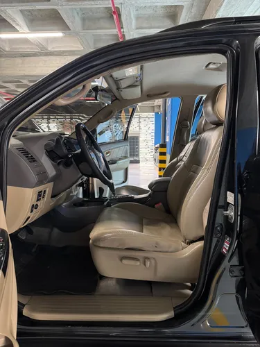 Toyota Fortuner 2013