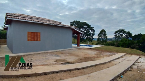 Linda Chácara Em Pinhalzinho, Ideal Para Quem Busca Tranqüilidade E Segurança No Circuito Das Águas - Ch0335