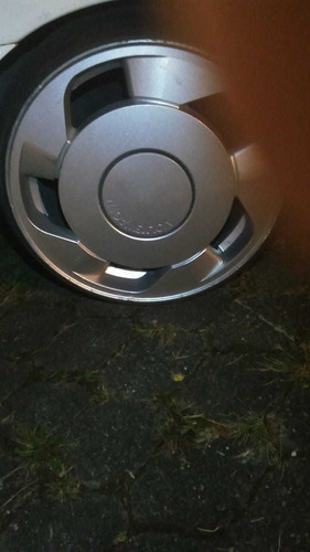 Imagem 3 de 5 de Rodas