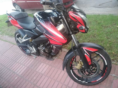 Bajaj Rouser Ns 200