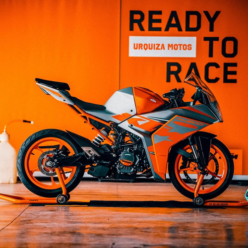 Imagen 8 de 16 de Ktm Rc 200 2023 Moto 0km Financiación A Tasa 0 Urquiza Motos
