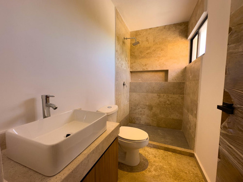 Casa En Venta Merida, Conkal En Privada, Mod. Nahual, Entrega Inmediata.