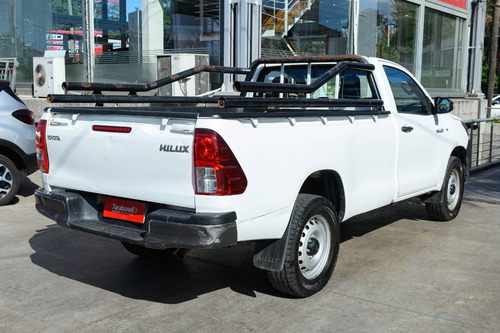 Hilux 4x2 C/s Dx 2.4 Tdi 6 M/t Nic Tbl