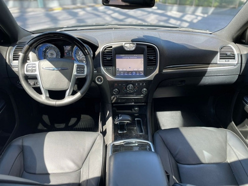 Imagem 13 de 15 de Chrysler 300c 3.6 V6