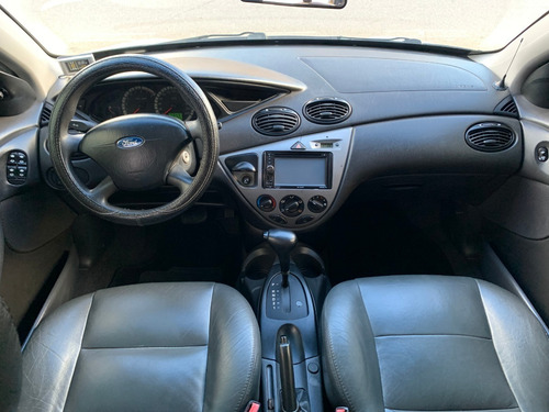 Ford Focus Sedan Automático 2008