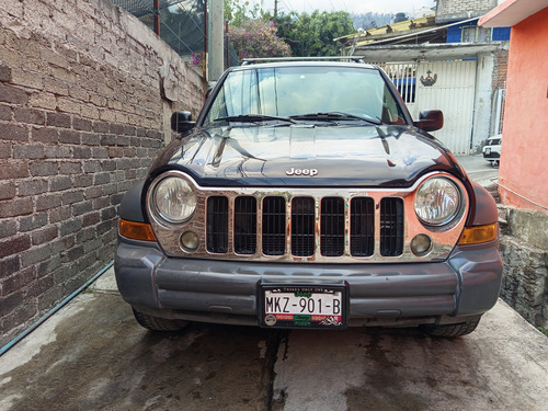 Jeep Liberty Sport 4x2 At