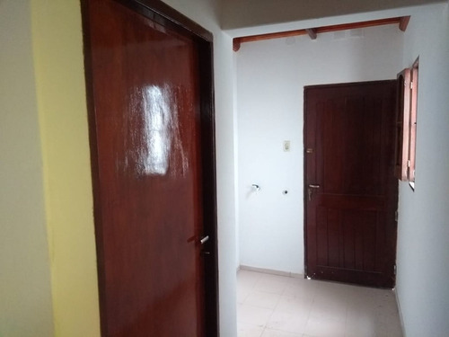 Imagen 8 de 19 de Se Vende Casa 1 Dorm- En Bº Zorzon-reconquista
