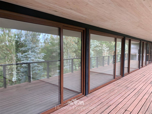 Casa En Venta De 3 Dorm. En Pichilemu
