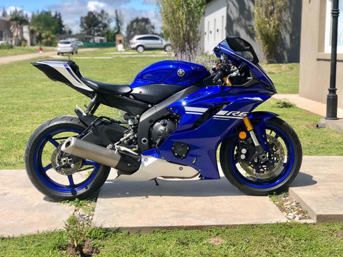 Yamaha R6