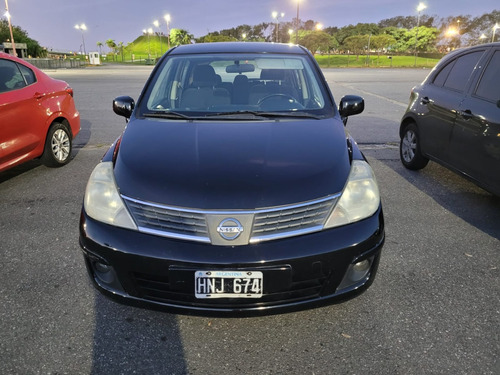 Nissan Tiida 1.8 Visia