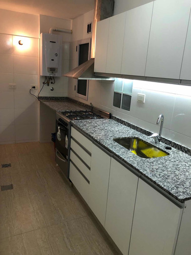 Dueño Vende 2 Ambientes Con Balcón En Parque Las Heras
